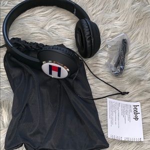 tommy hilfiger headphones